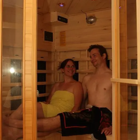Camping Oase Praha Zlatniky (Central Bohemian)