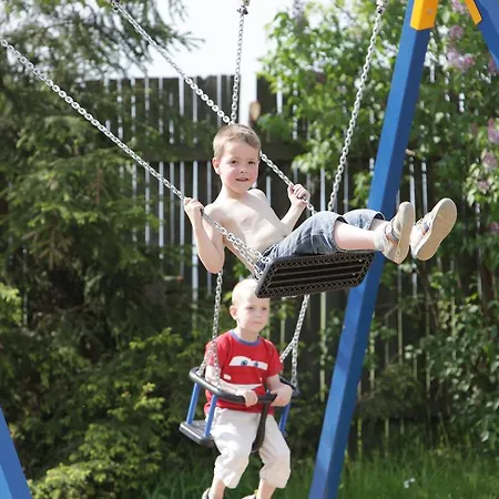 Holiday park Camping Oase Praha Zlatniky (Central Bohemian)
