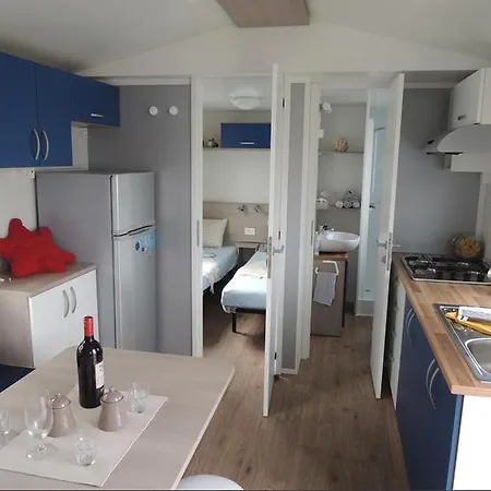 Holiday park Camping Oase Praha 4*