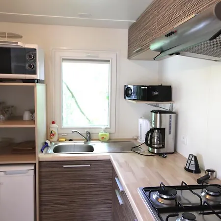 Camping Oase Praha Zlatniky (Central Bohemian)