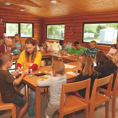 Holiday park Camping Oase Praha 4*